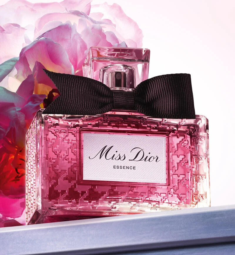 An image of Dior Miss dior essence perfume