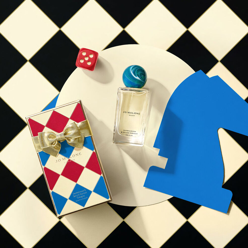 An image of Jo Malone Sandalwood spiced apricot
