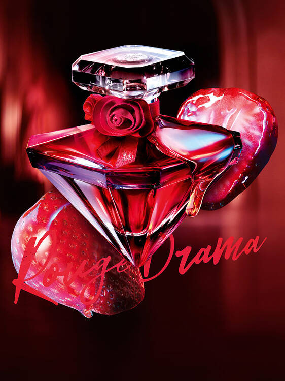 An image of Lancome La nuit treor rouge drama perfume