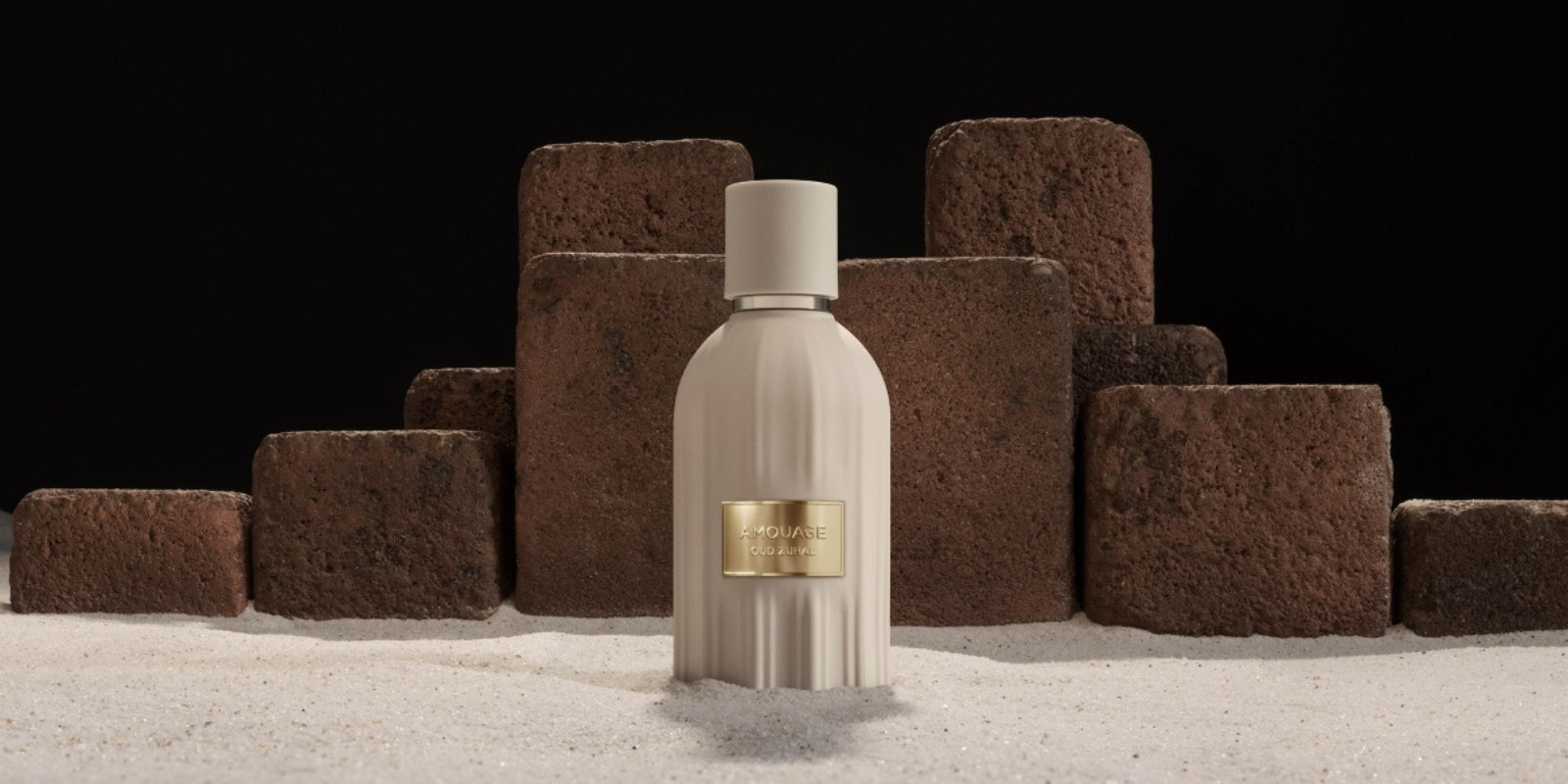 An image of AMouage Oud zuhal perfume